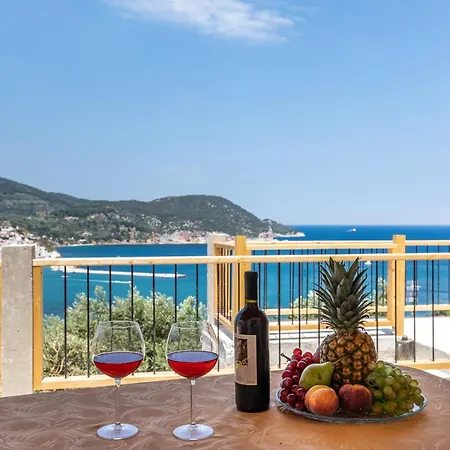 Irene'S Paradise Apartments Skopelos Town Exterior photo
